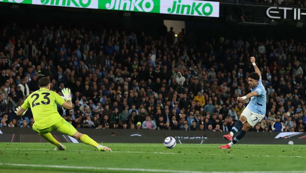 FPL notes: Why Pep isn’t using wingers, Rashford pen, KDB bonus