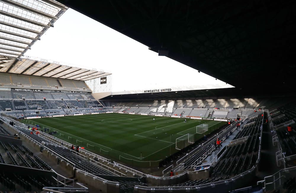 Newcastle v Man Utd team news: Gordon a sub, Onana dropped