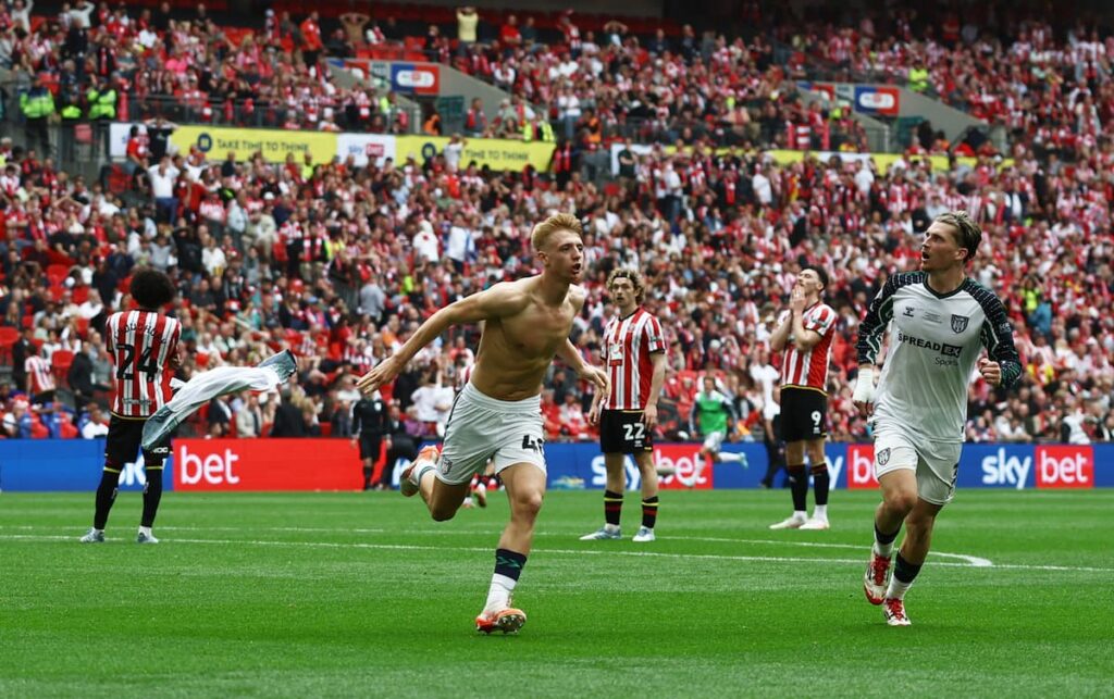 Sunderland win the Championship play-off final! 1