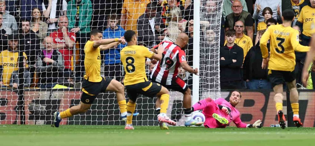 FPL notes: Why Welbeck + Calafiori missed out, 20-goal Mbeumo