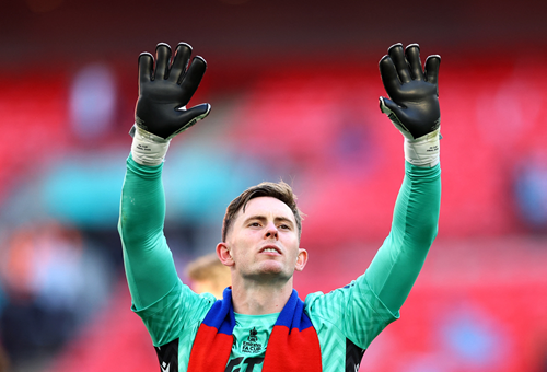 Vote for the best FPL goalkeeper of 2024/25 5