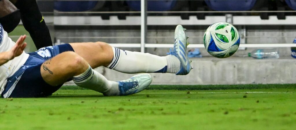 FPL 2025/26 defensive contributions: What is a tackle?