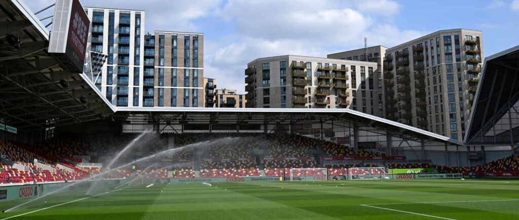 3pm team news: No Wissa, Dango debut + Arias starts