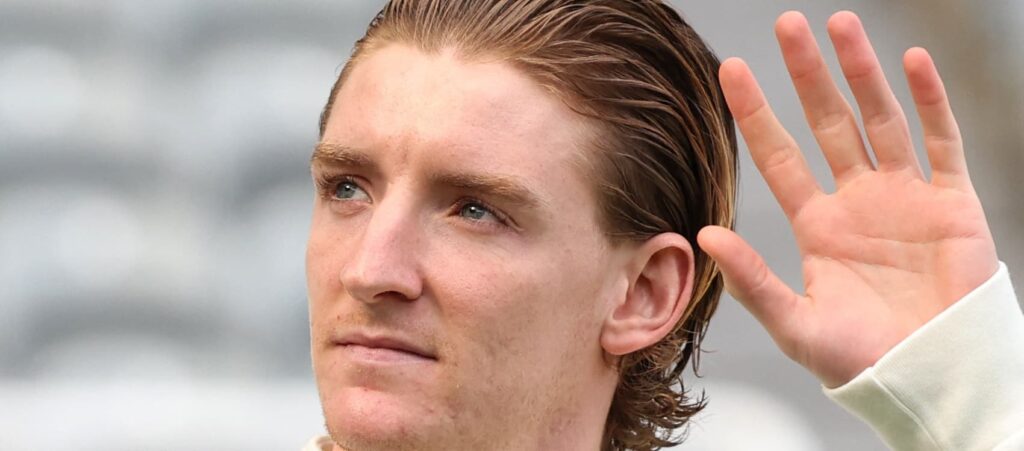 Newcastle v Arsenal team news: Gordon, Eze + Saka start, Saliba benched