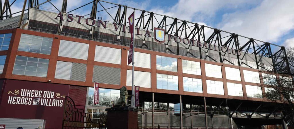 2.05pm team news: Salah + Watkins benched, Gibbs-White starts