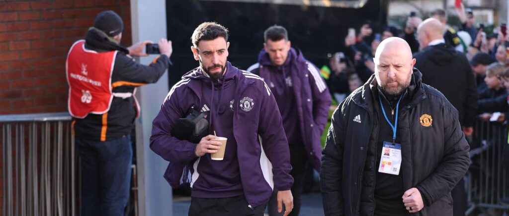 Palace v Man Utd team news: Mount starts, three changes for Eagles