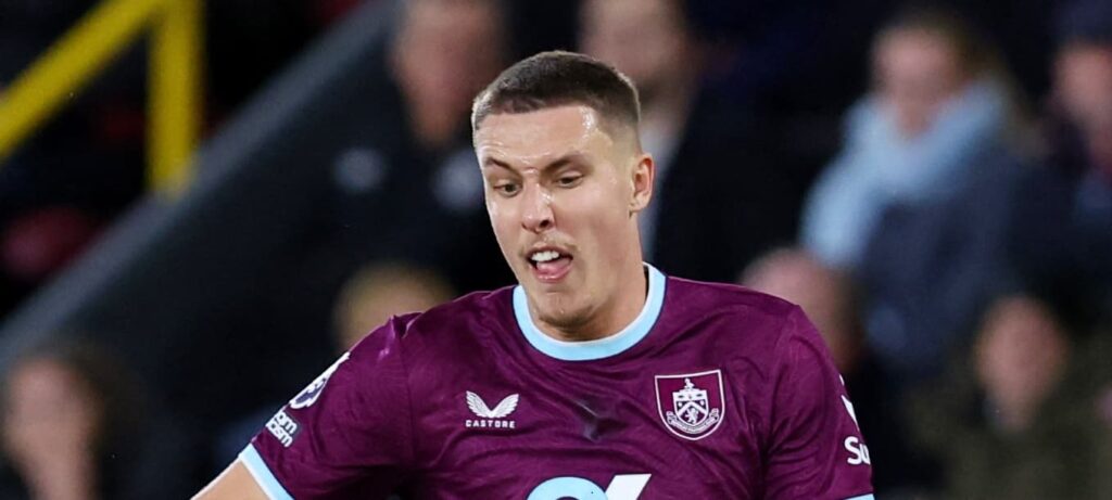 FPL notes: Esteve + Welbeck injury updates, why van Hecke missed out