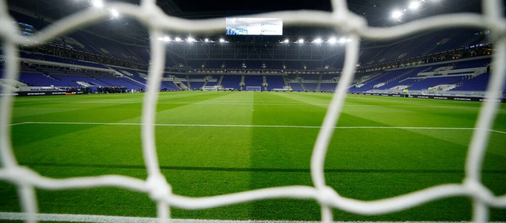 Everton v Leeds team news: Ndiaye starts, Branthwaite a sub