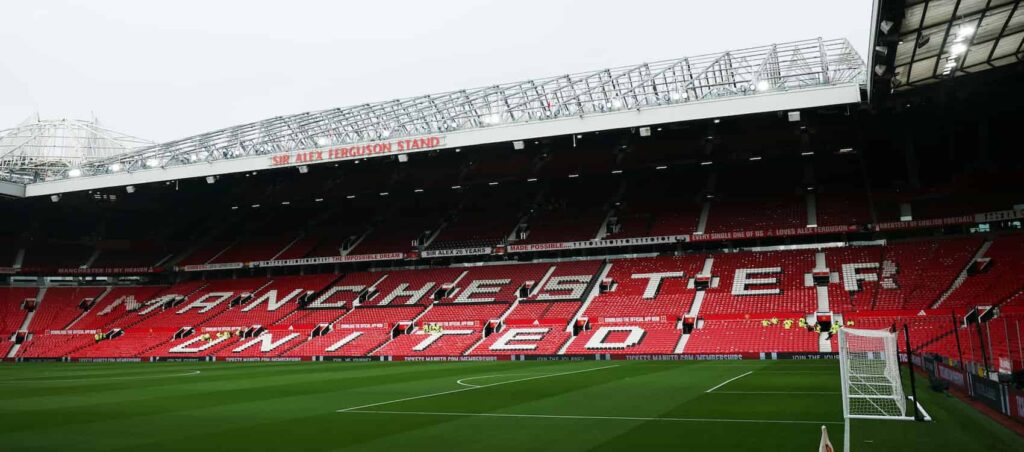 2pm team news: Luiz, Abraham + Cunha start, Collins benched, no Watkins