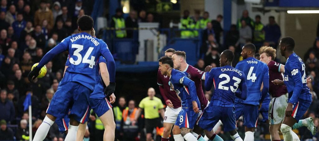 FPL notes: James’ fitness, Estevao injury + Chelsea’s set-piece woes