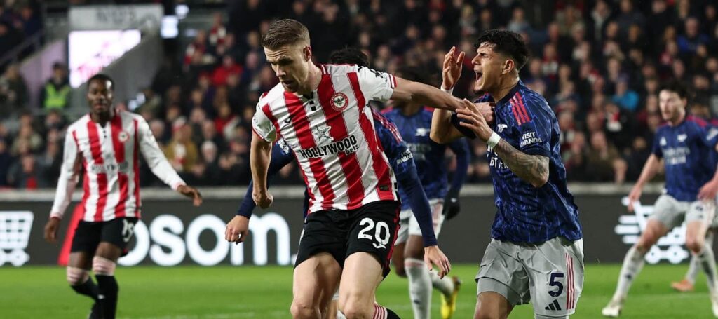 Who are the best FPL replacements for injured Mukiele?