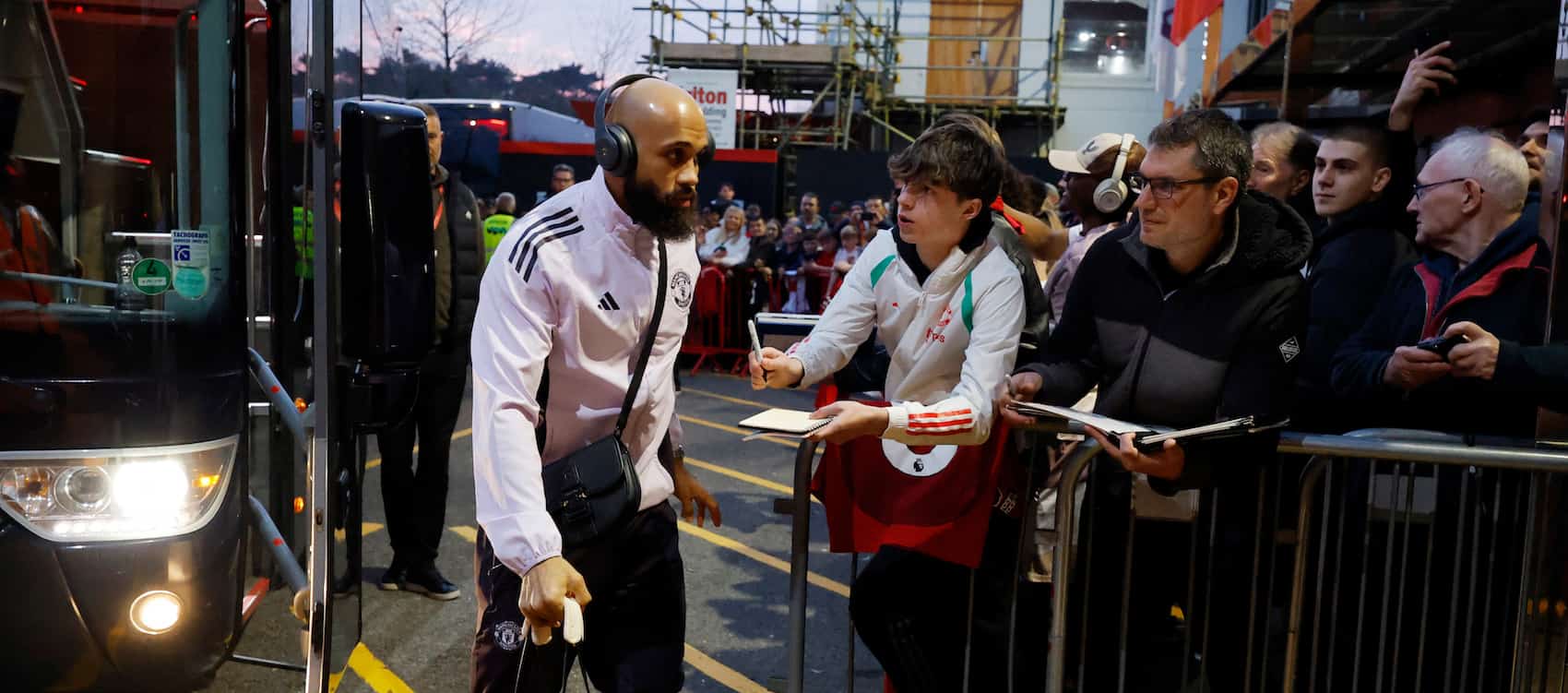 Bournemouth v Man Utd team news: Kroupi + Sesko subs, Mbeumo starts