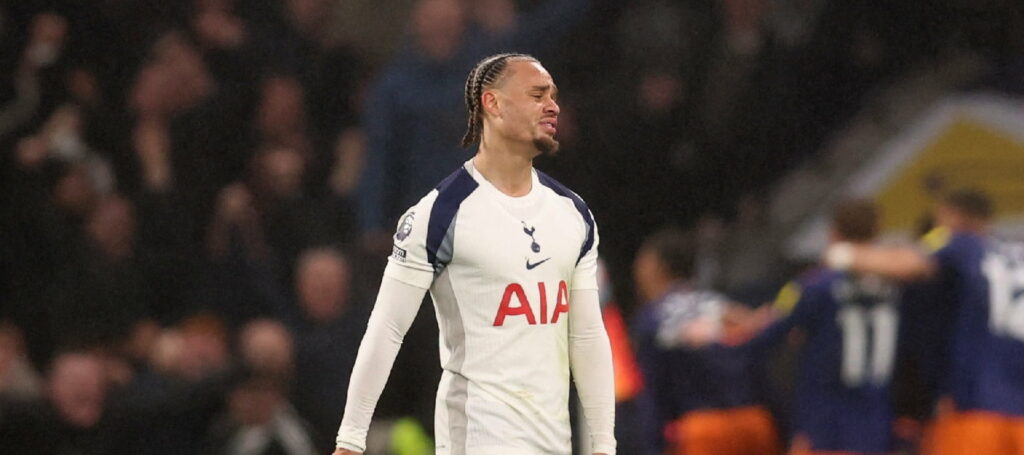 Tottenham v Crystal Palace team news: Xavi + Gallagher benched