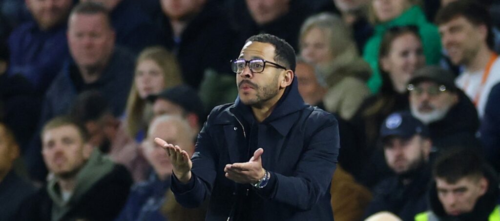 Chelsea sack Rosenior, McFarlane to take charge