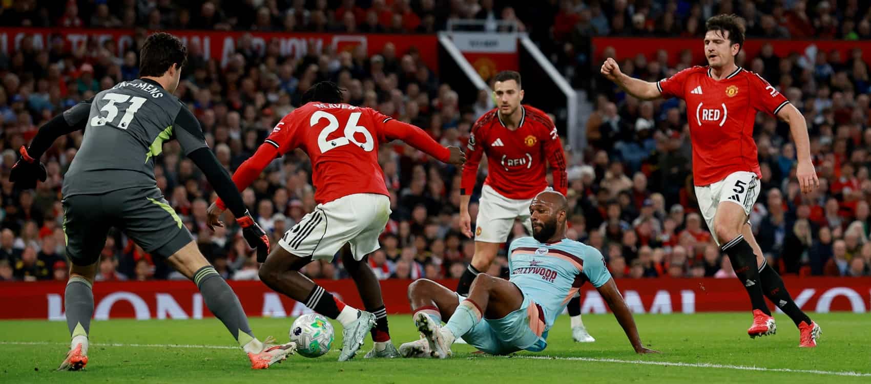 FPL notes: Cunha injury latest, Thiago's off-night + Casemiro's form