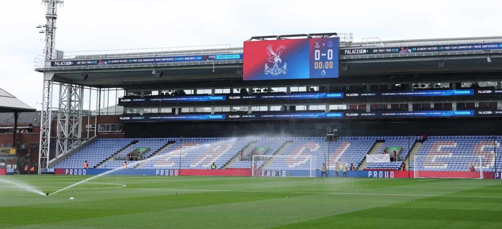 2pm team news: Dubravka + Mateta benched, Sarr starts, no Gibbs-White