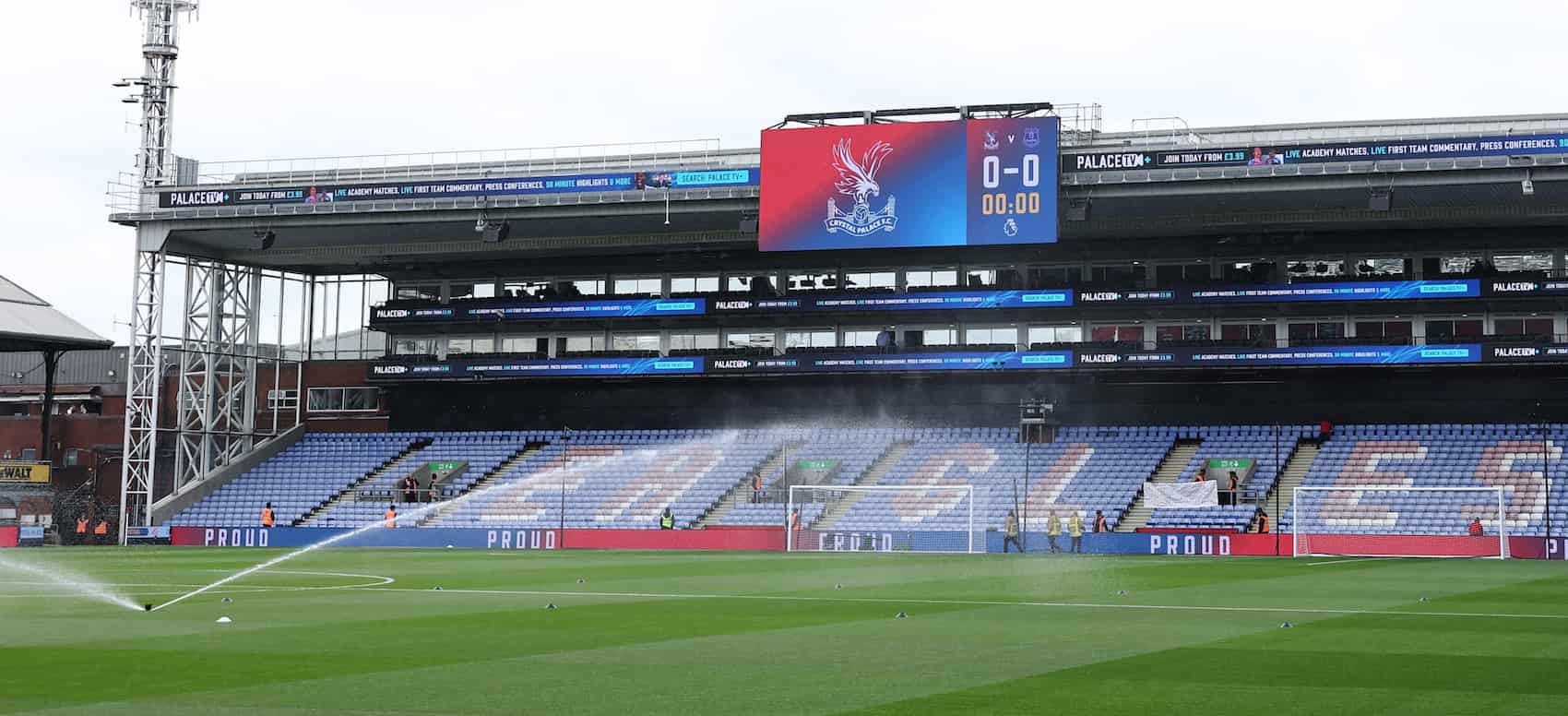 2pm team news: Dubravka + Mateta benched, Sarr starts, no Gibbs-White