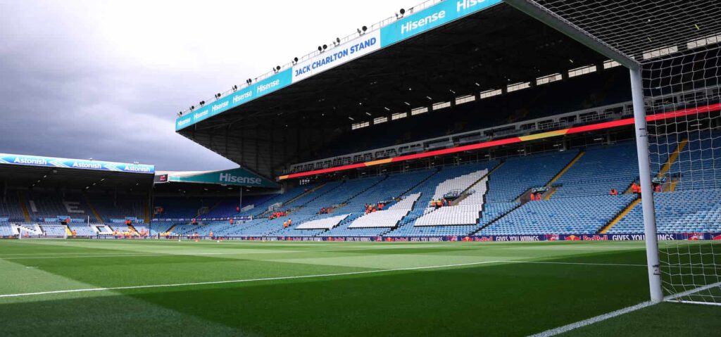 3pm team news: Dango starts, Schade, Richards + Wilson subs, no Struijk