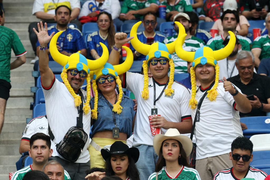 Sweden v Tunisia: Gyokeres + Isak paired up front