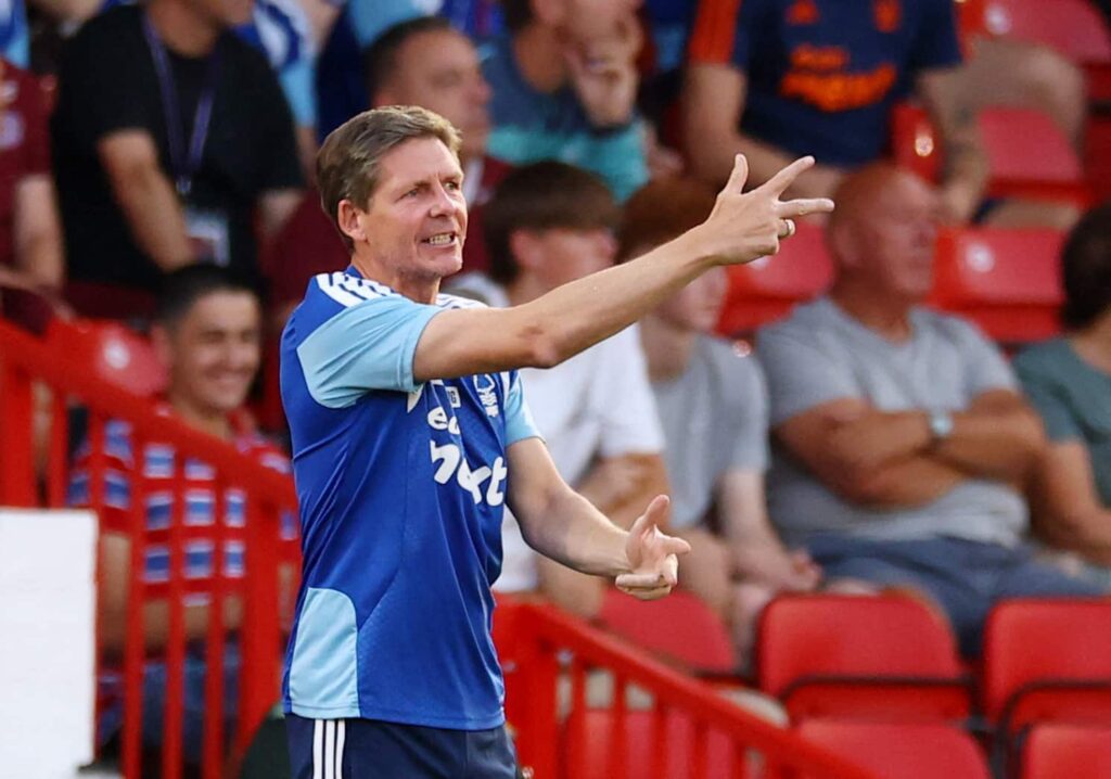 Forest players