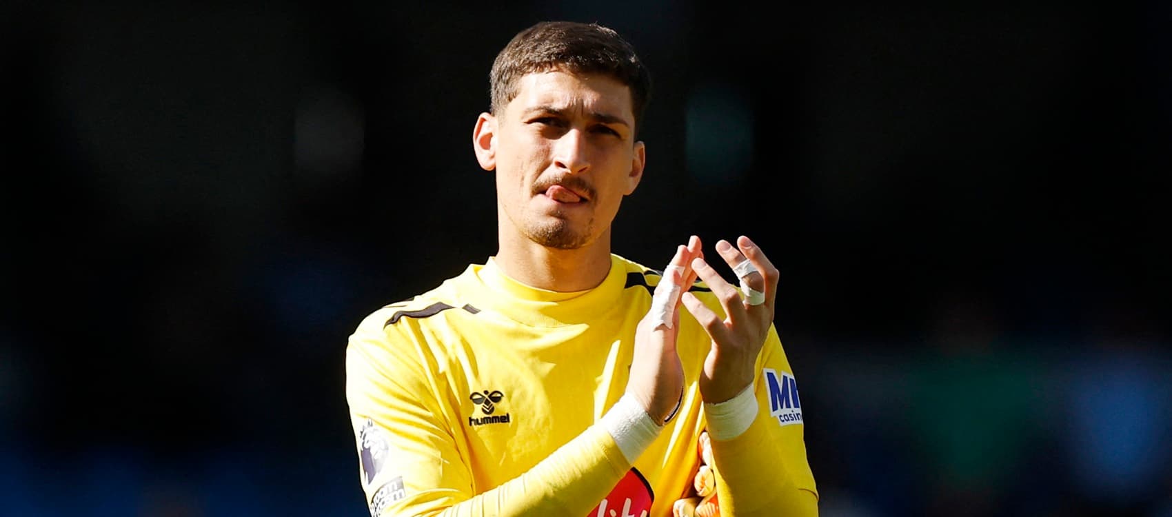 Is Di Gregorio a threat to Bournemouth goalkeeper Petrovic?