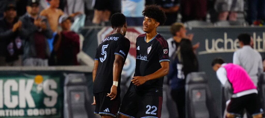 Two more £4.0m FPL defenders as Herrington + Mendy join Hull