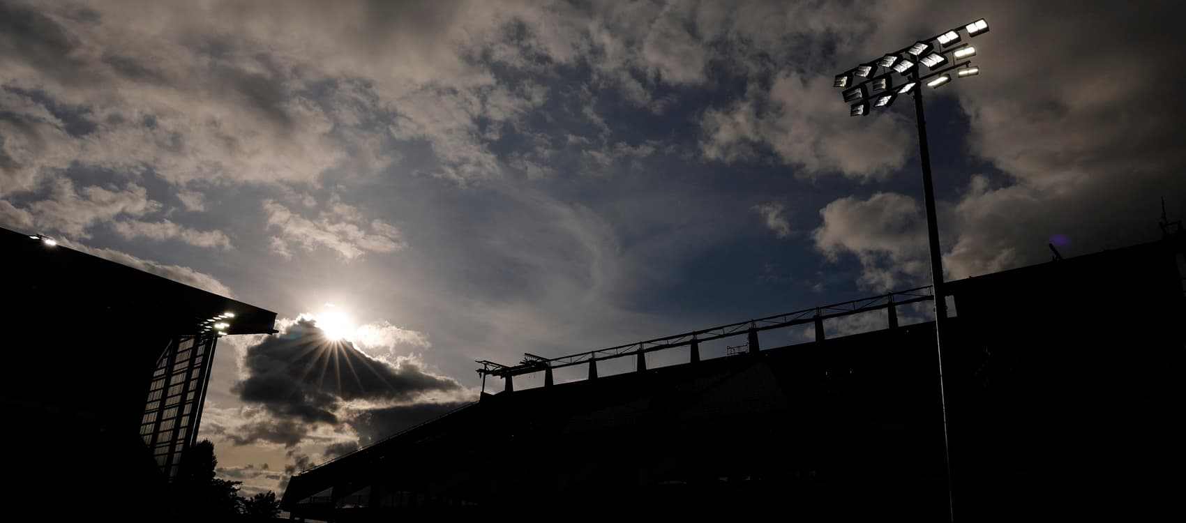 Aston Villa vs Arsenal Team News: Jackson Debuts, Konsa on Bench