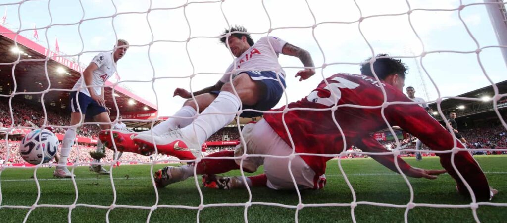 FPL notes: Williams a “core” player, Munoz for Aina + Savio’s fitness